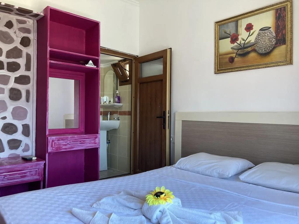 Can Hotel 0*