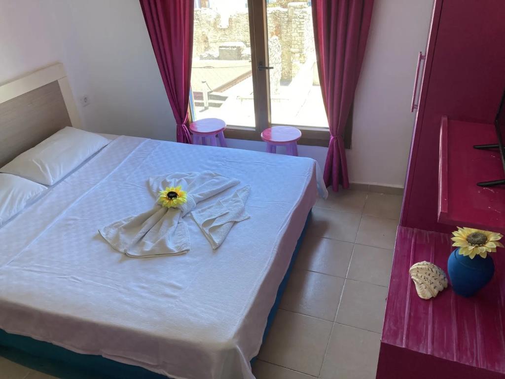 Can Hotel 0*