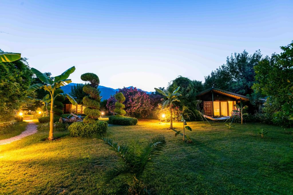 Etenna Beach Bungalows 0*