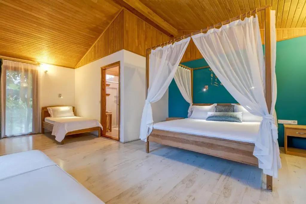 Etenna Beach Bungalows 0*