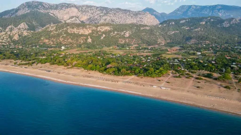 Etenna Beach Bungalows 0*