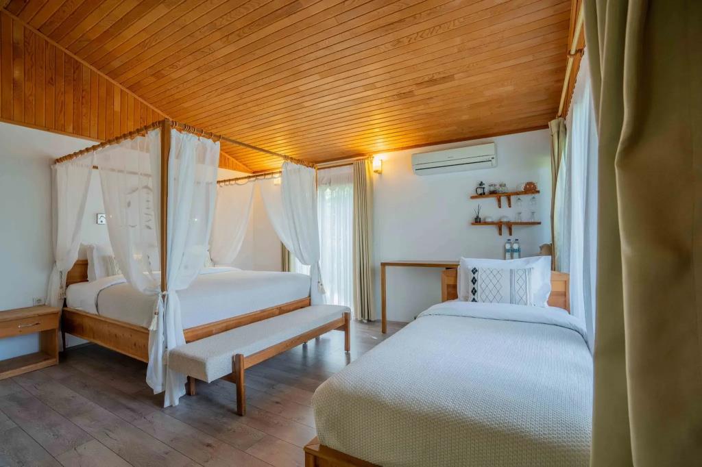 Etenna Beach Bungalows 0*