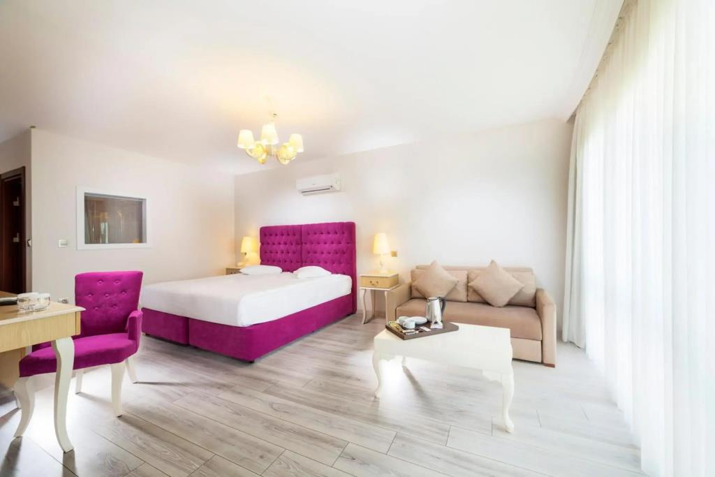 Motali Life Hotel 0*