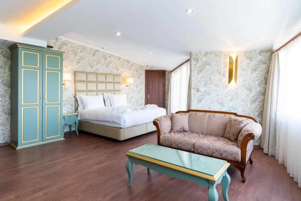 Motali Life Hotel 0*