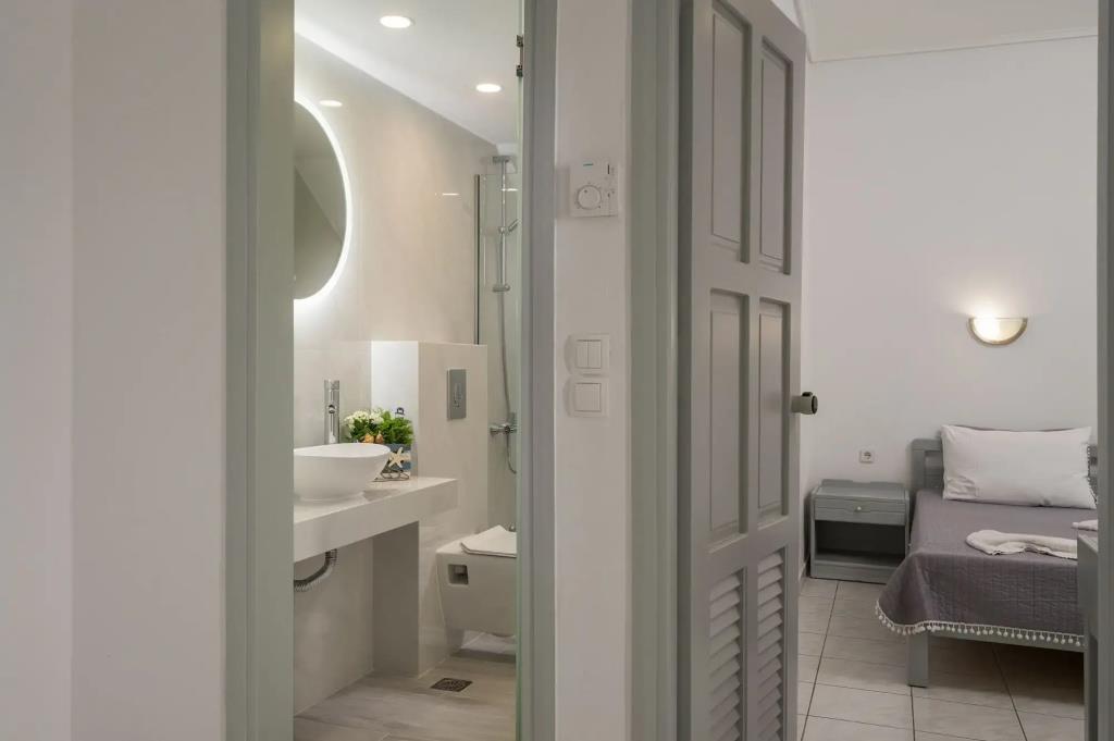 Kristall Suites 2*