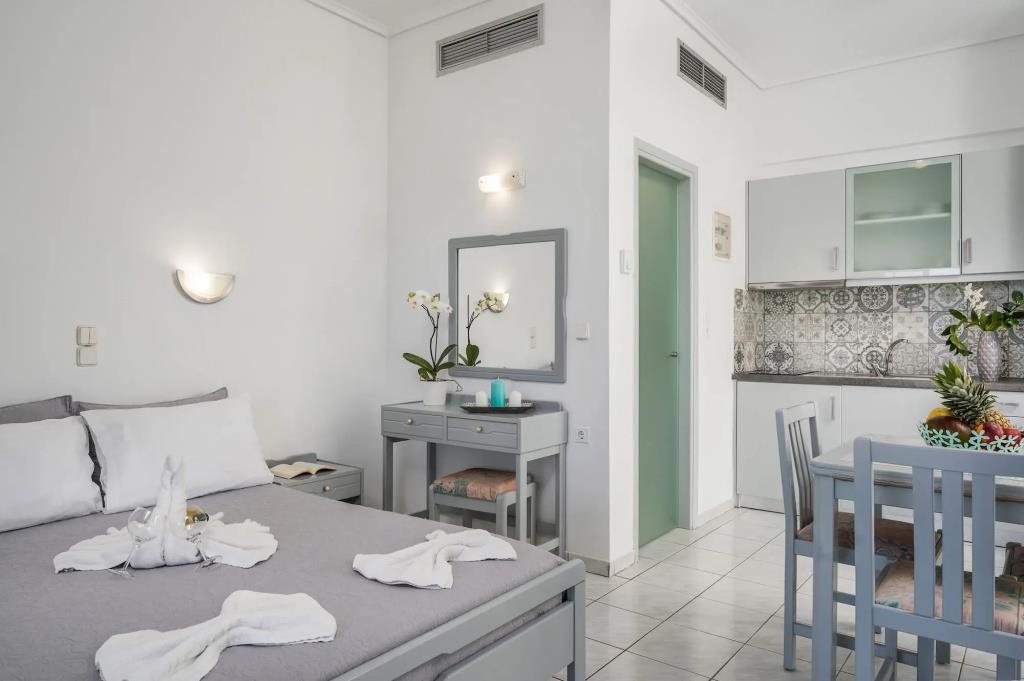Kristall Suites 2*