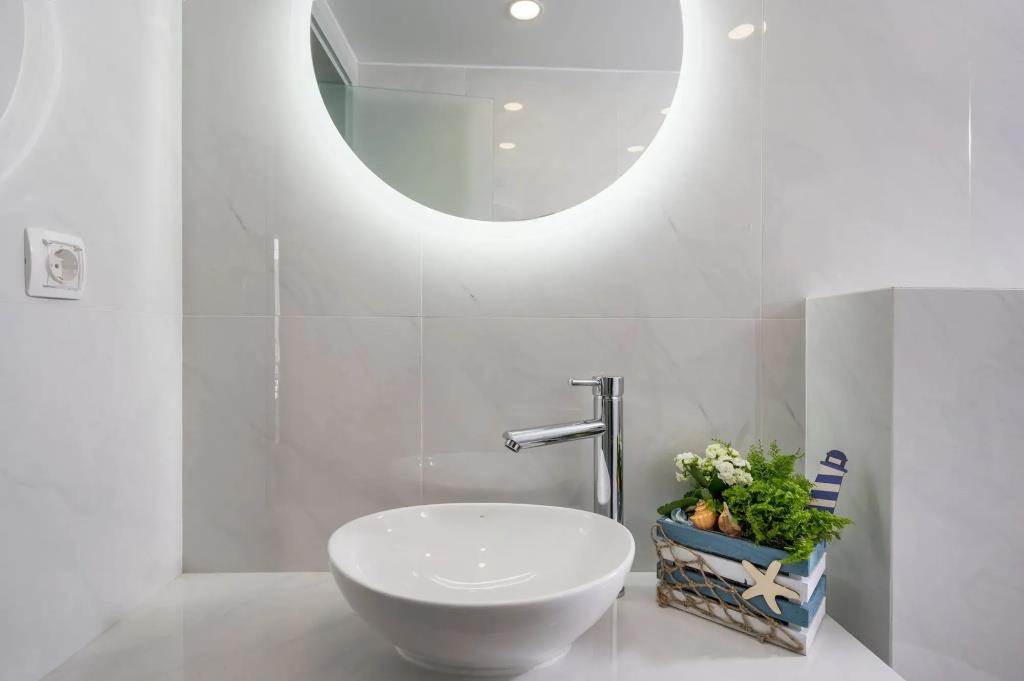 Kristall Suites 2*