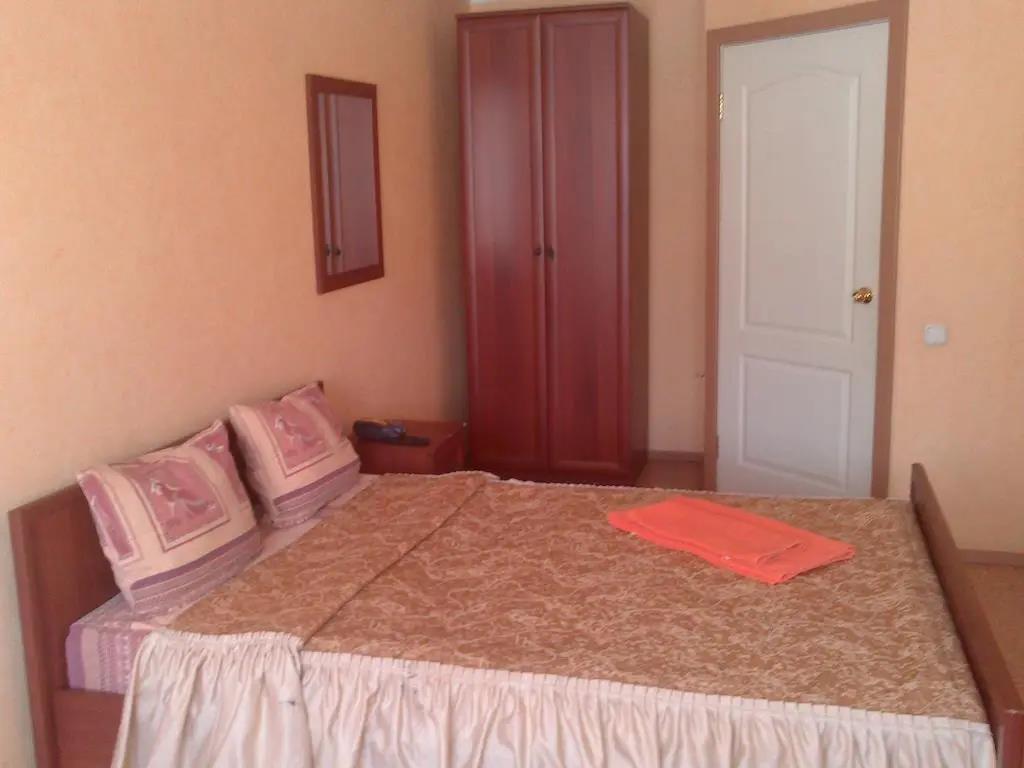 The Hotel Uralskaya 0*