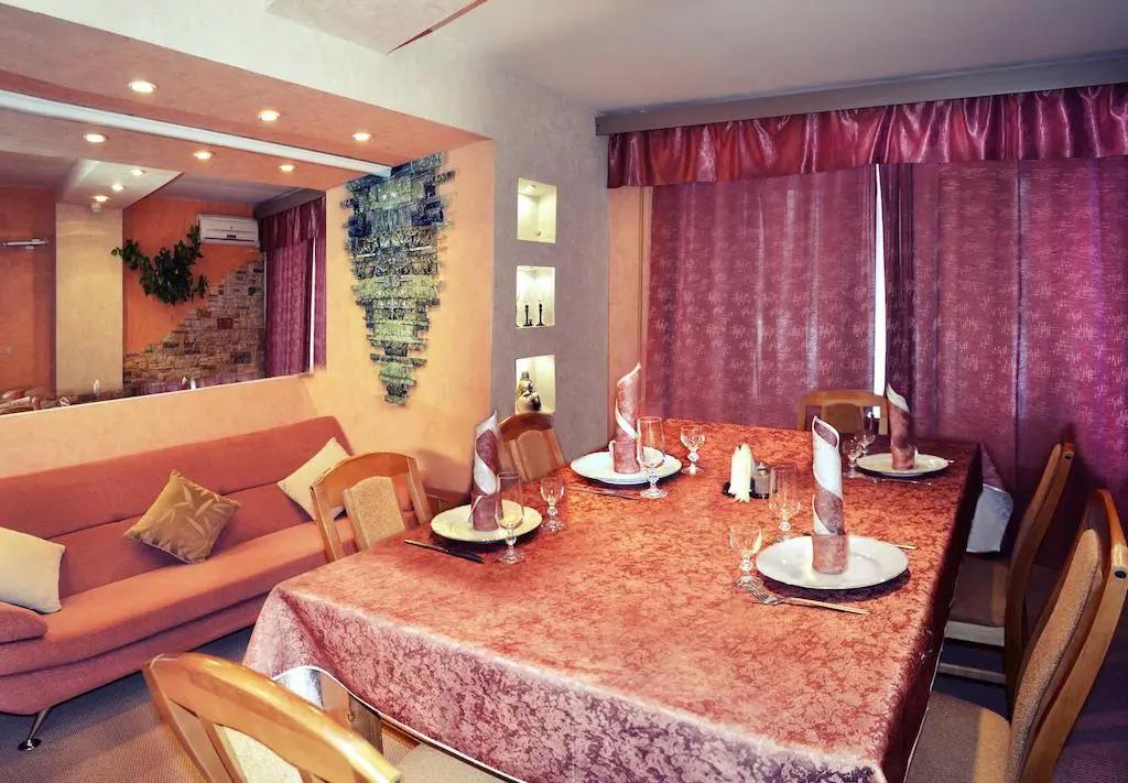 The Hotel Uralskaya 0*