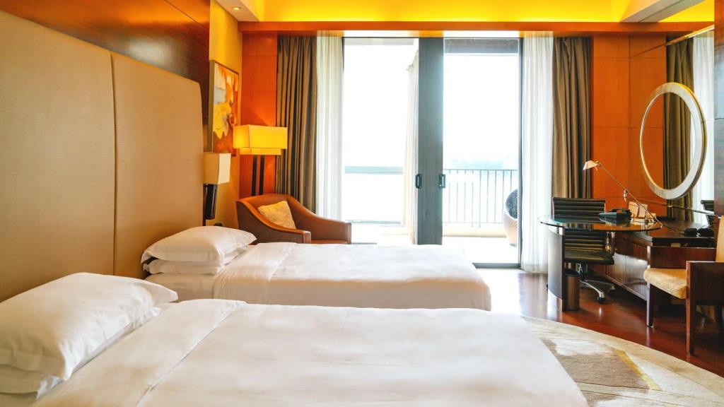 Hyatt Regency Dongguan 4*