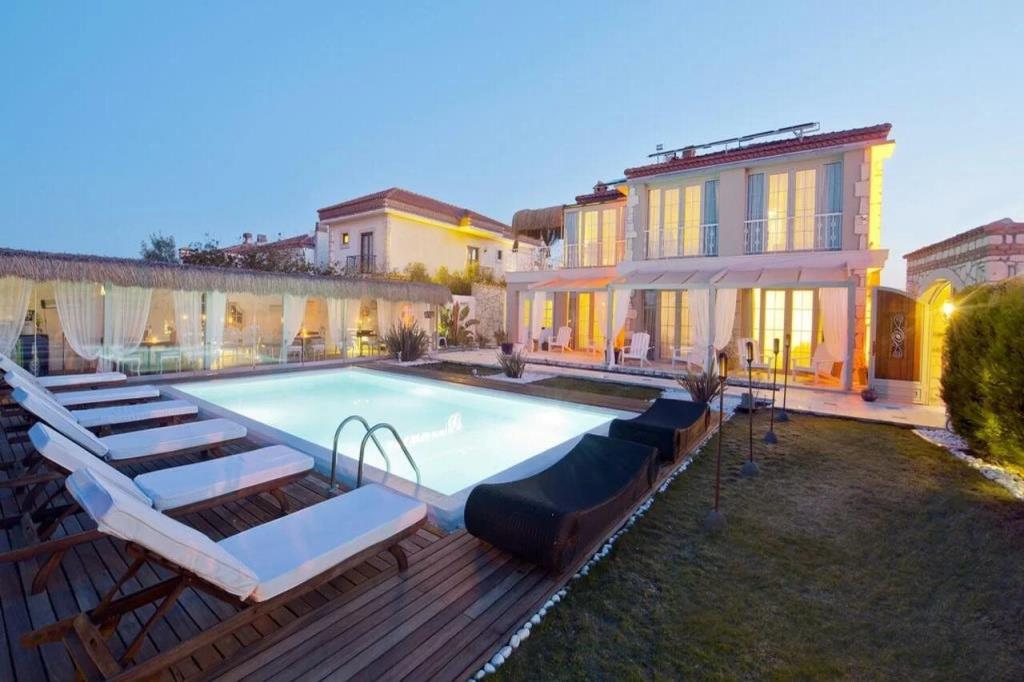 Sade Alacati Hotel 0*