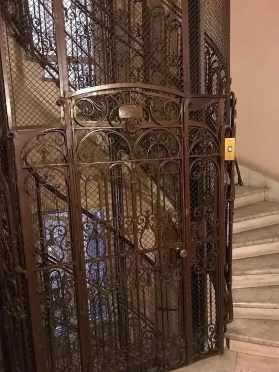 Paola A Trastevere 0*