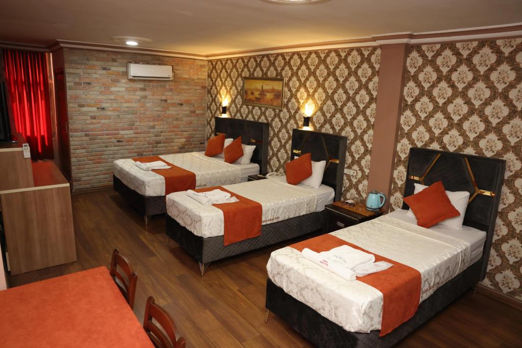 Adana Saray Hotel 3*