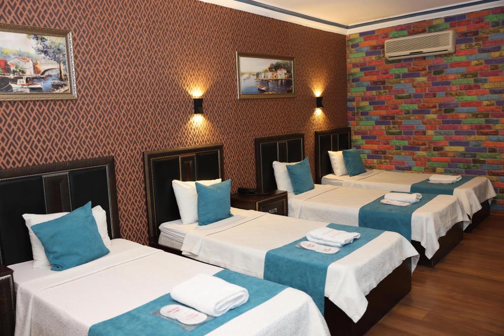Adana Saray Hotel 3*
