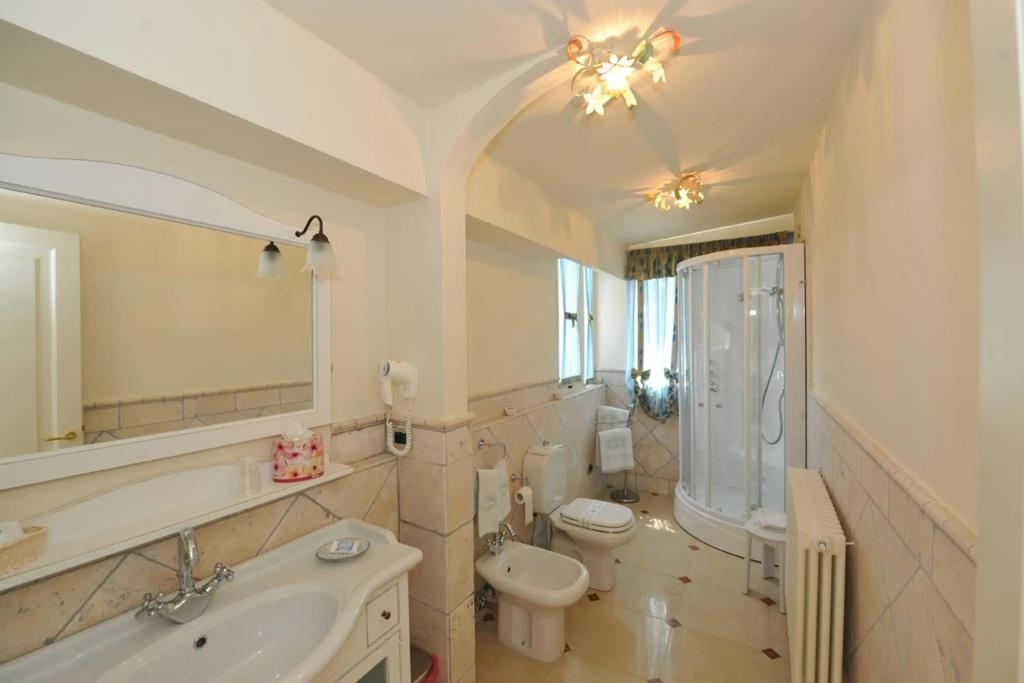 Hotel Kyrton 3*