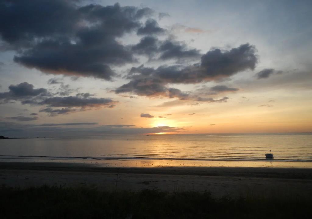 Sunshine Paradise Resort 3*