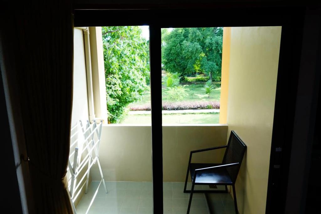 Sunshine Paradise Resort 3*