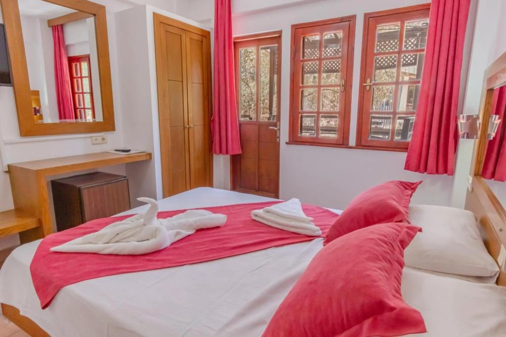 Park Yalcin Hotel 3*