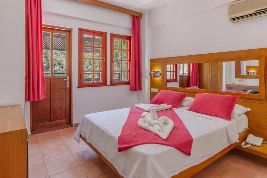 Park Yalcin Hotel 3*