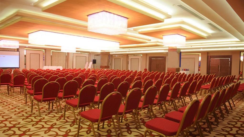Anemon Grand Adana Otel 5*
