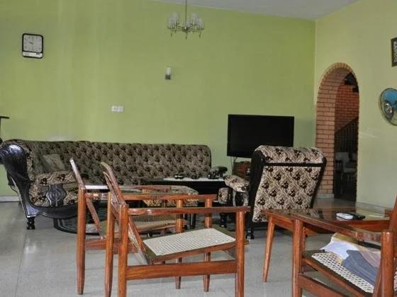 Royal Tourist Lodge 2*
