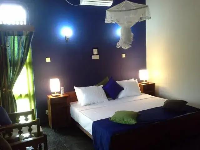 Royal Tourist Lodge 2*