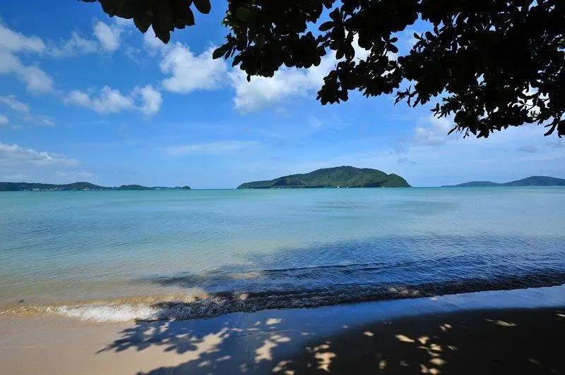 Chalong Beach Front Residence 2*