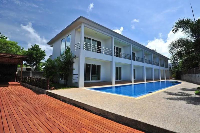 Chalong Beach Front Residence 2*