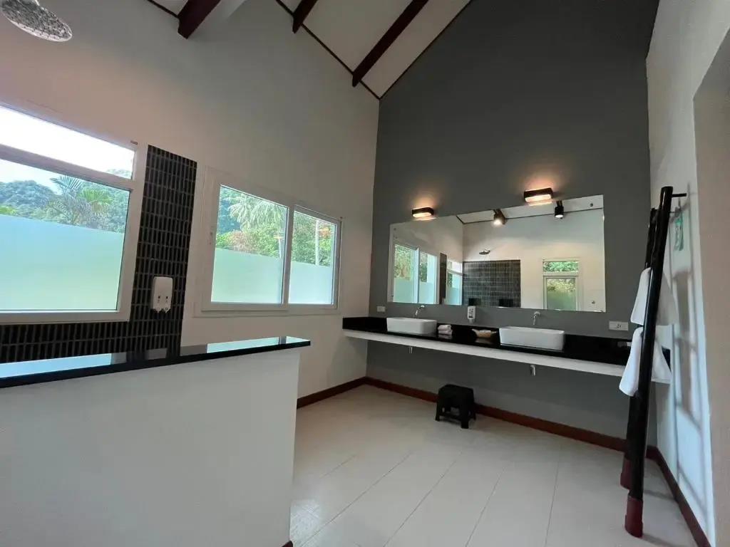 Krabi Beach House ( SHA Plus+) 0*