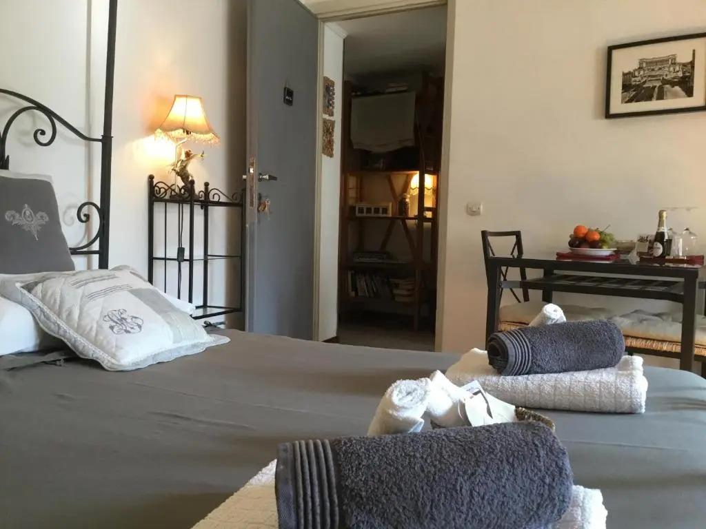 Le Fate Apartments 0*