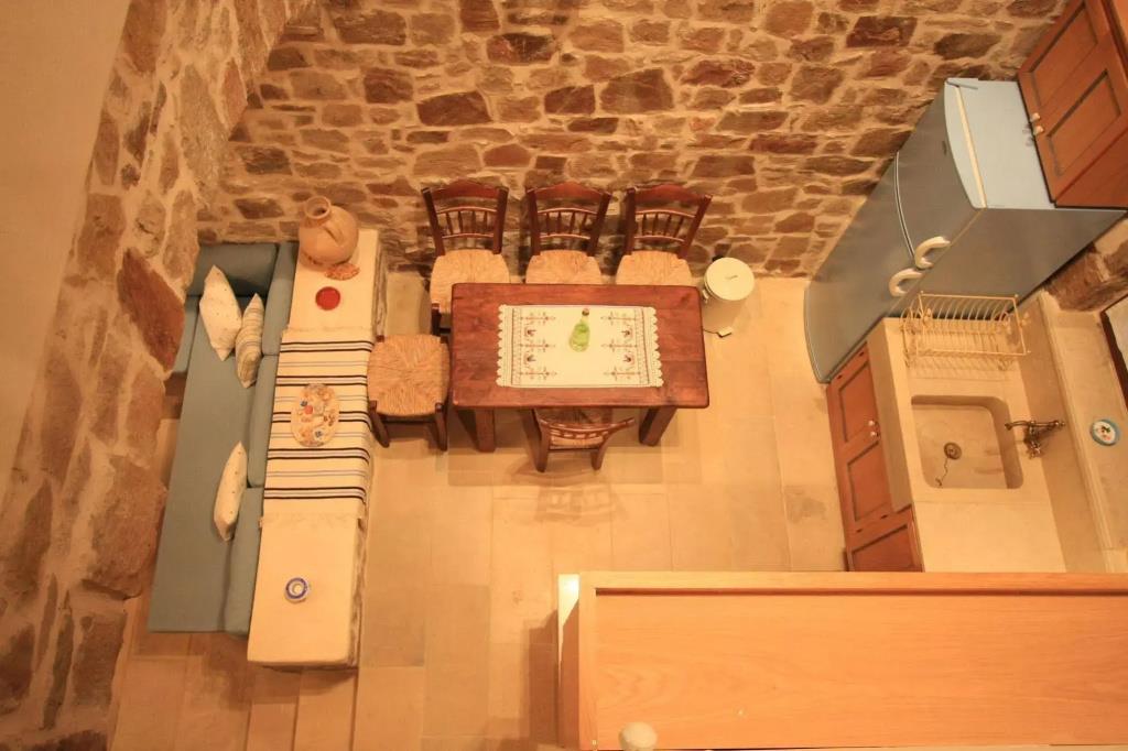 Lithos Traditional Houses 0*