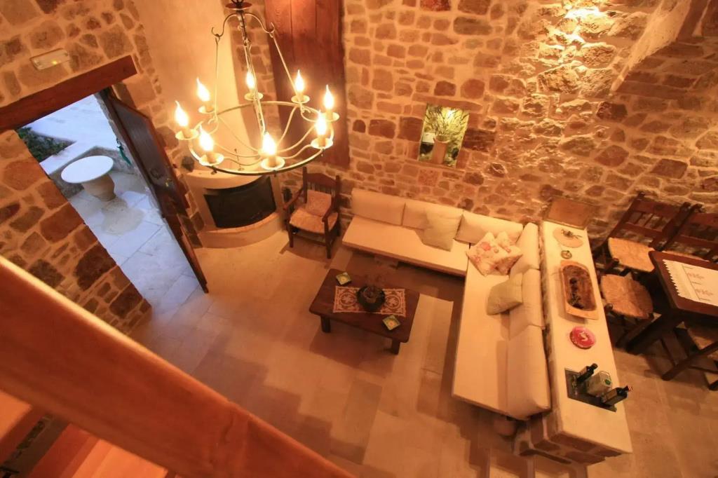 Lithos Traditional Houses 0*