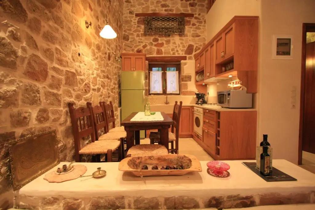 Lithos Traditional Houses 0*