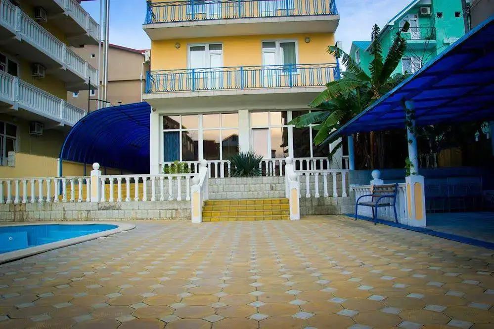 Marina Hotel 0*