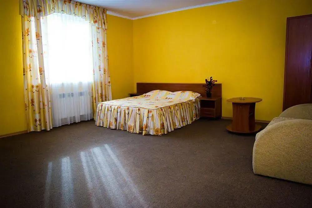 Marina Hotel 0*