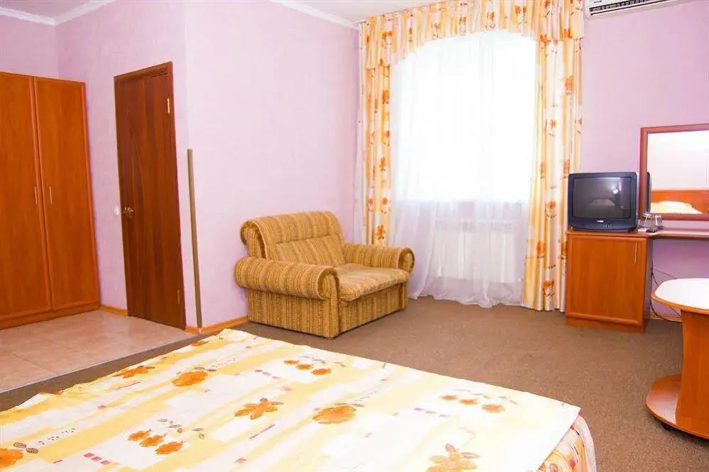 Marina Hotel 0*