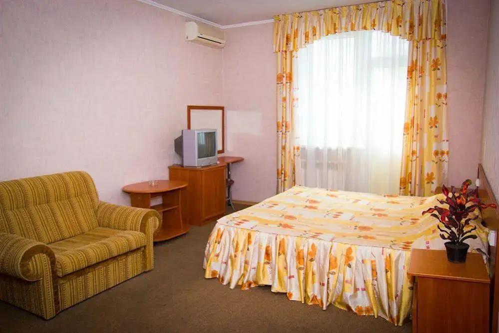 Marina Hotel 0*
