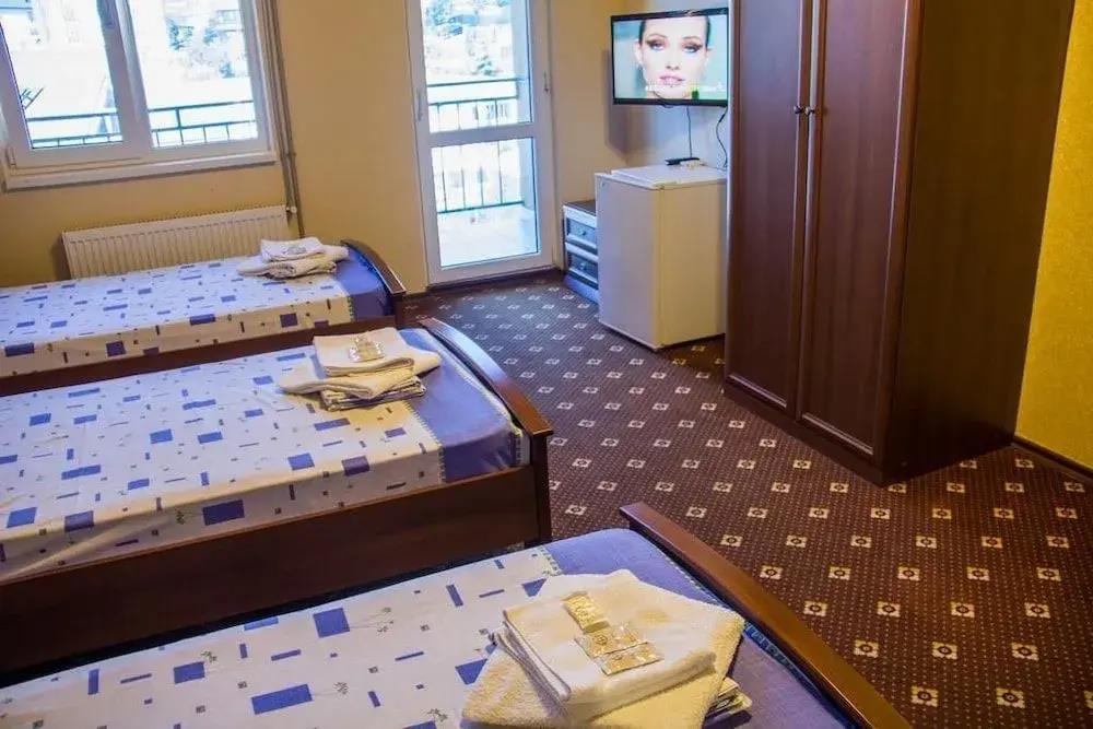 Hotel 777 0*