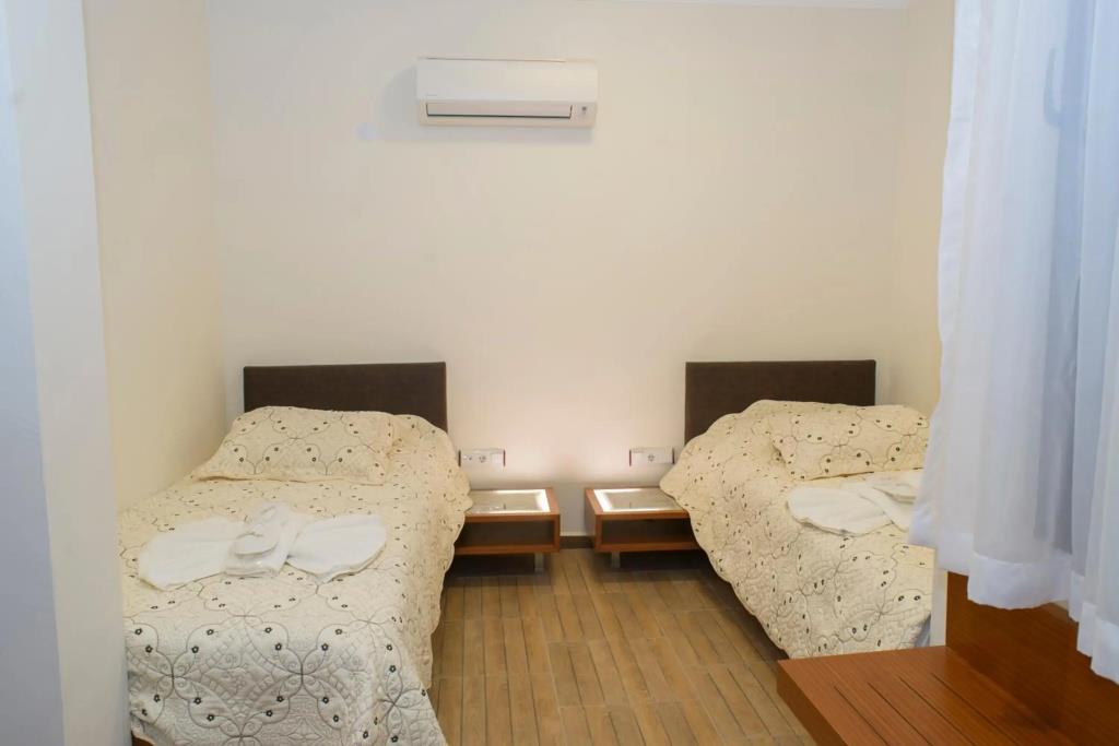 Selena Hotel 0*