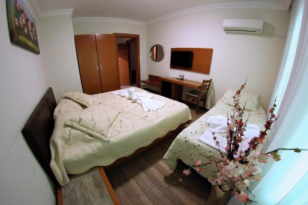Selena Hotel 0*