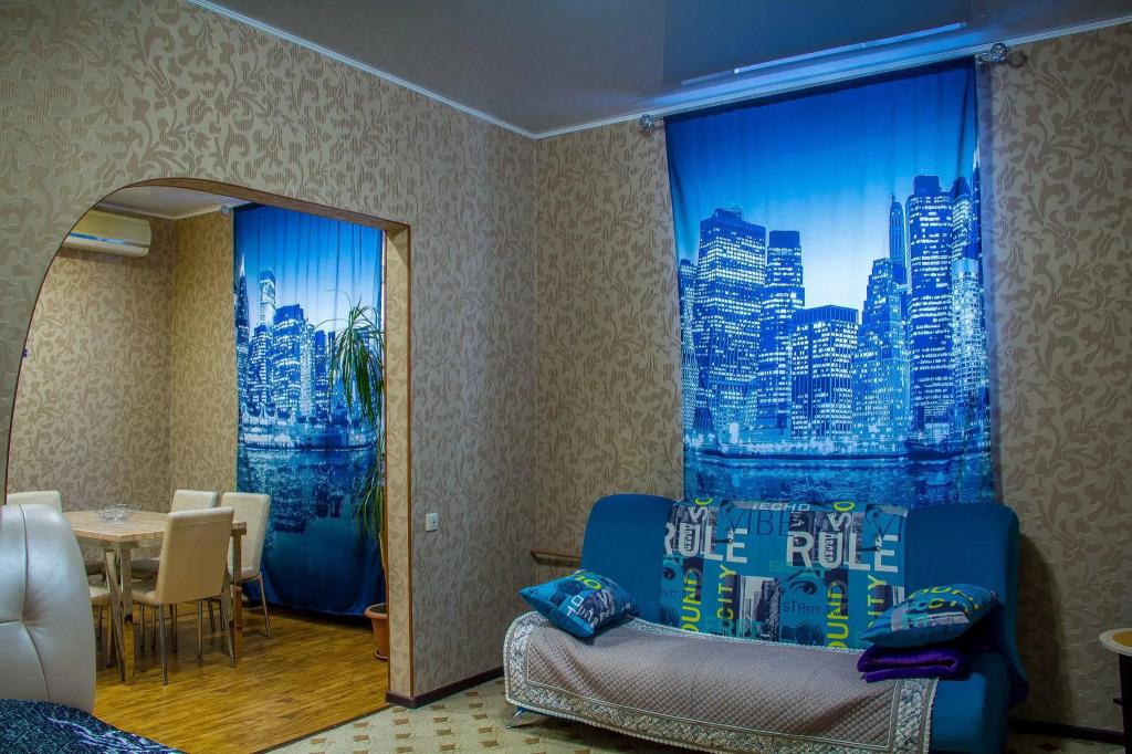 London House 0*