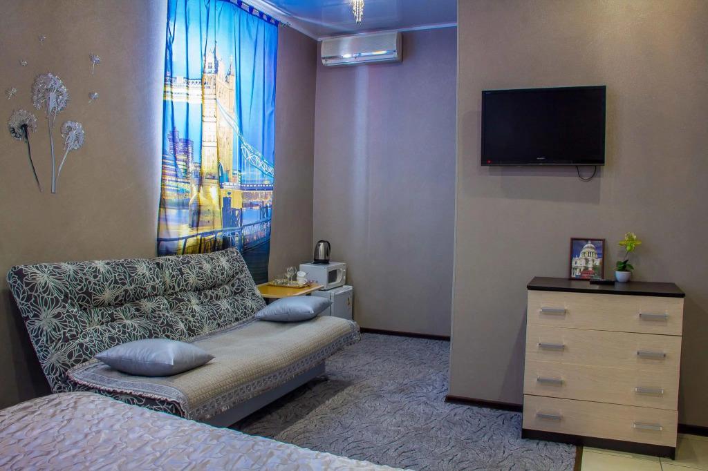 London House 0*