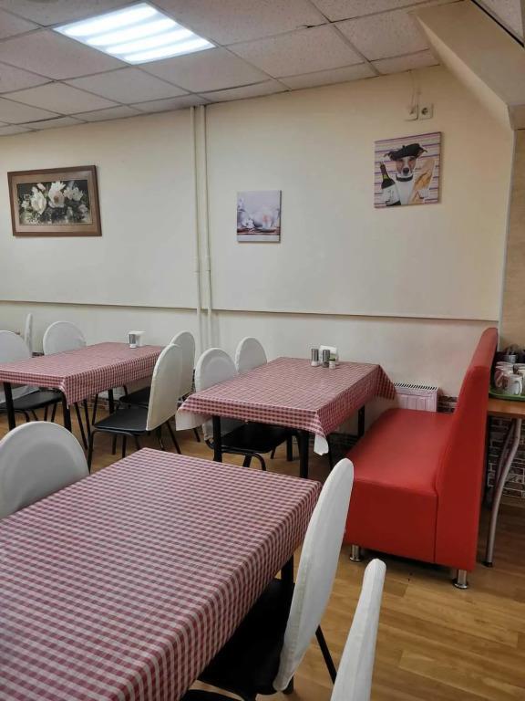 Shakhtyor Hotel 1*