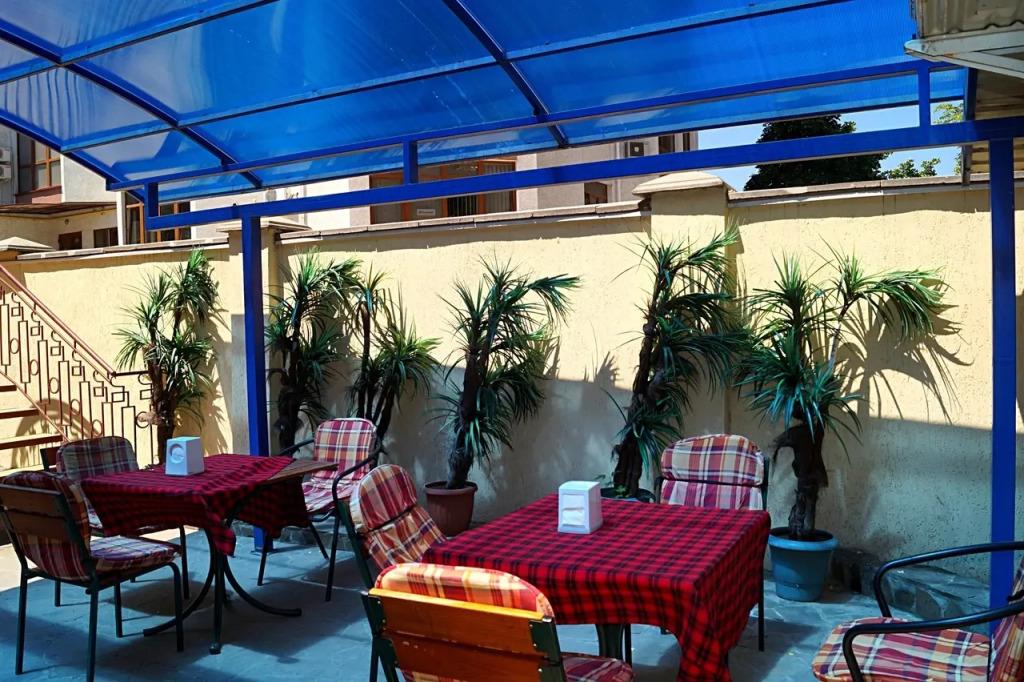 Laki Mini-Hotel 0*