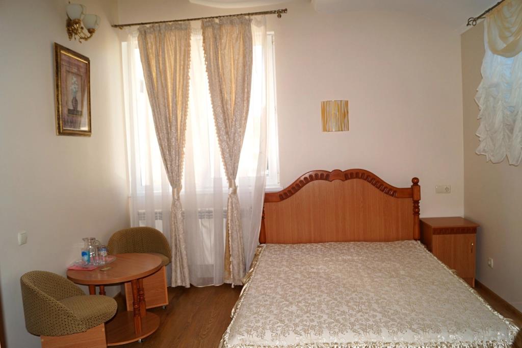 Laki Mini-Hotel 0*