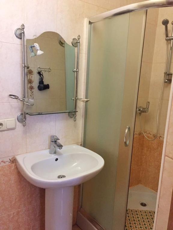 Laki Mini-Hotel 0*