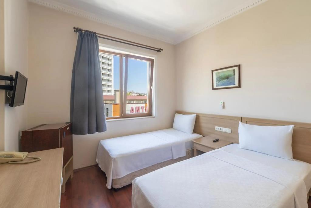 Sehir Hotel 0*