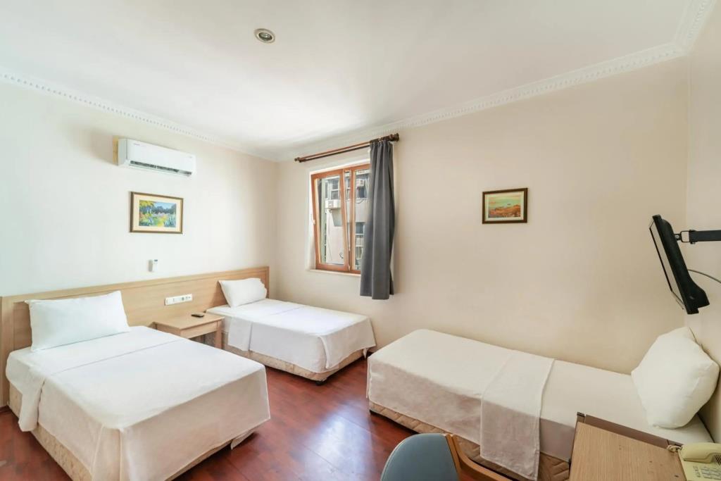 Sehir Hotel 0*
