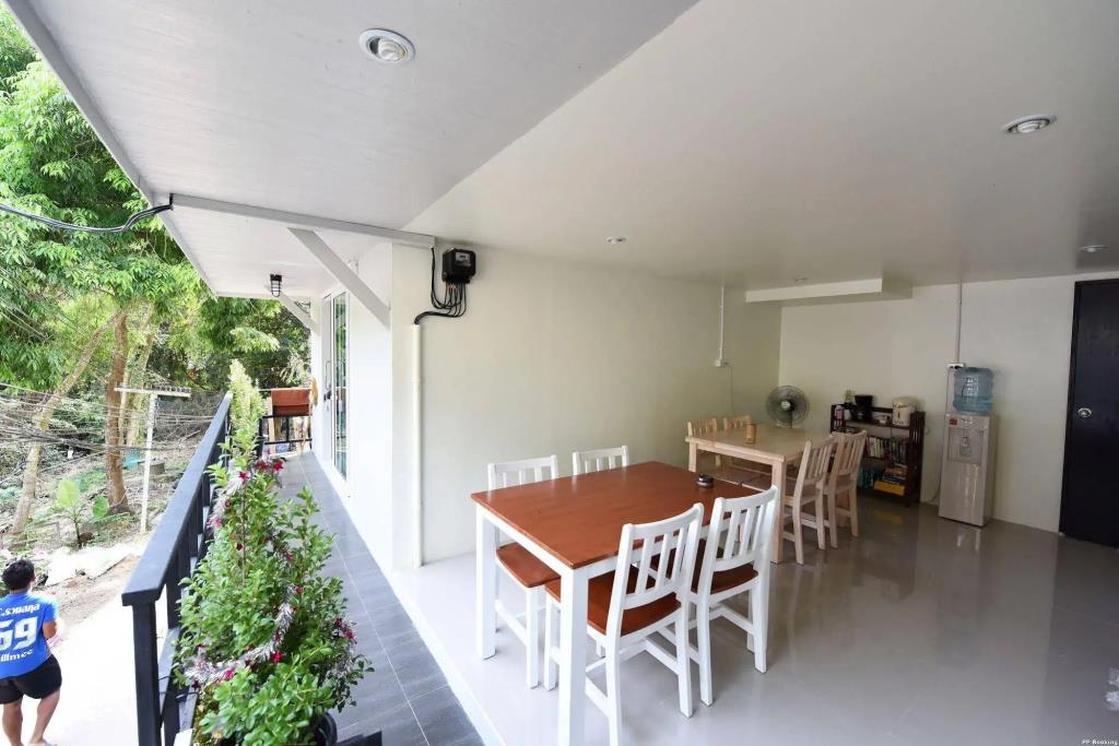 Kitty Guesthouse 2*