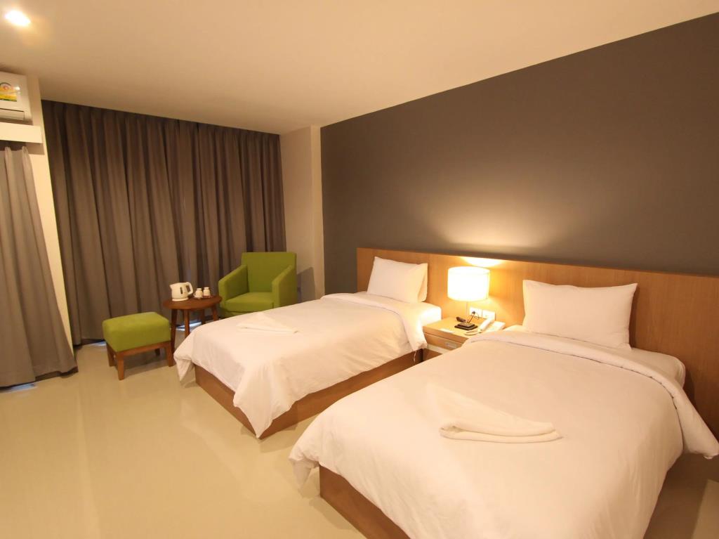 S Tara Grand Hotel 3*